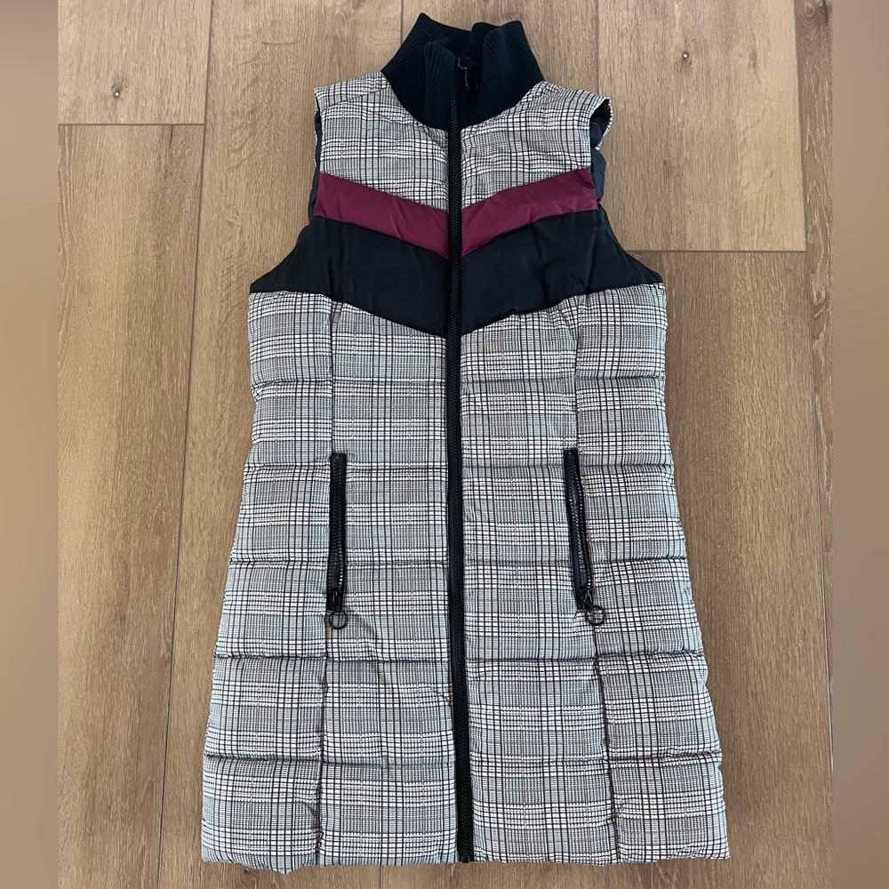 Nwt peyton Jensen Evereve plaid Rory vest
